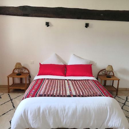 La Marquise Penchee Bed & Breakfast Orsennes Екстериор снимка